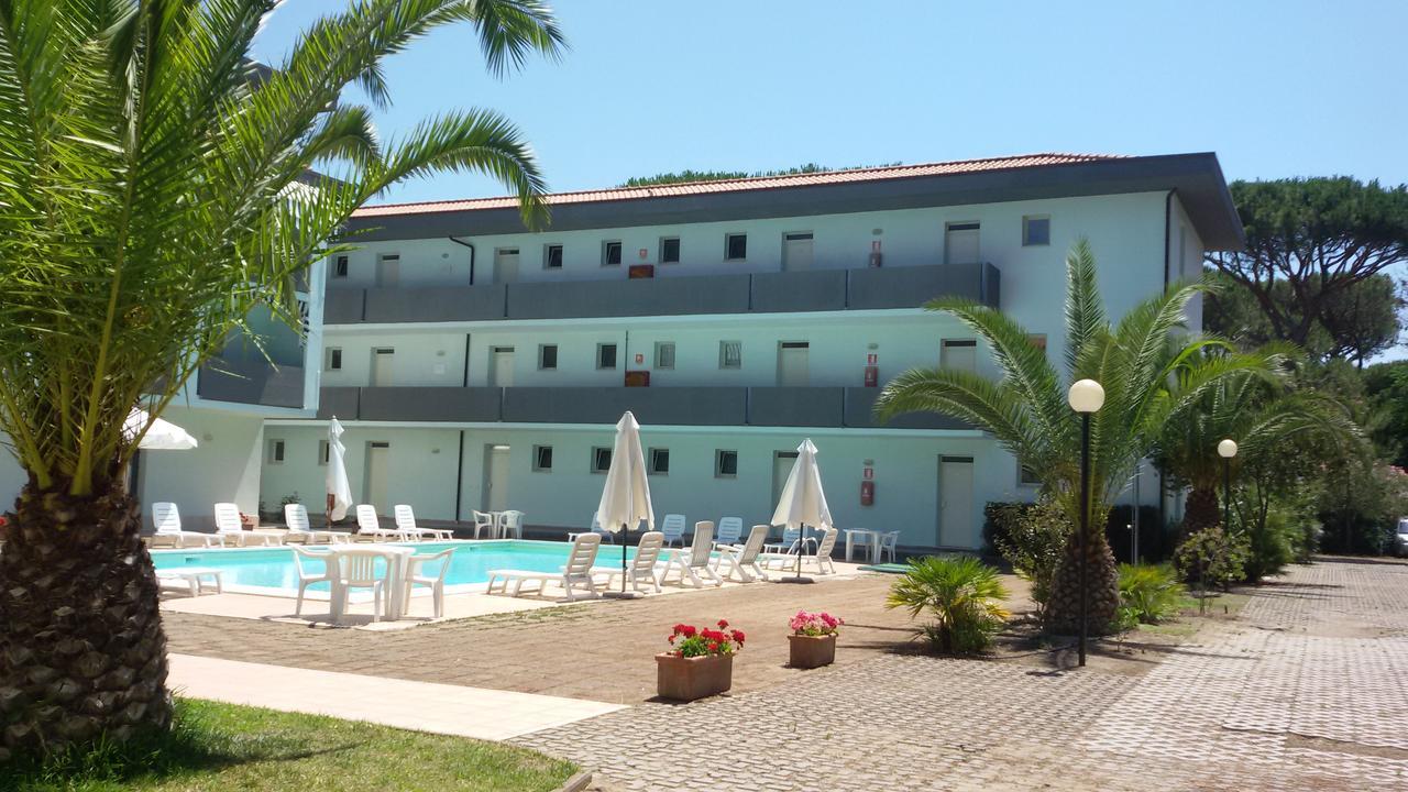 Residence Verde Pineta Principina a Mare Exterior photo